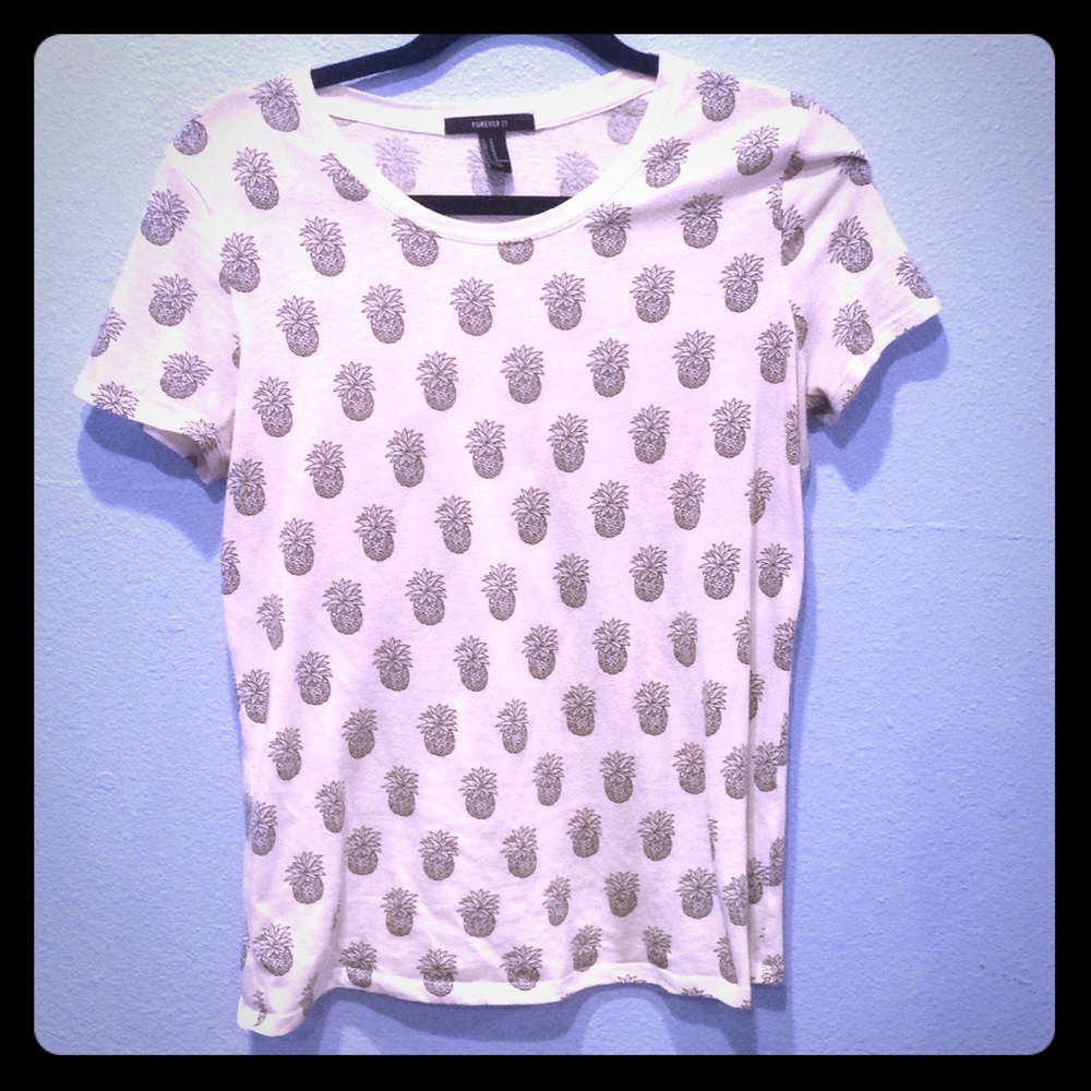 FOREVER 21 white medium pineapple tshirt